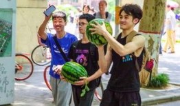 哪些娱乐新闻最受欢迎 吃瓜长清大学体育生,娱乐新闻热度飙升